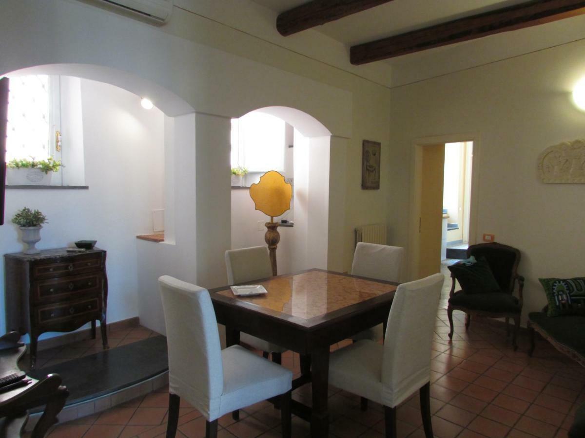 Salerno Domus Claudia Apartment Exterior photo